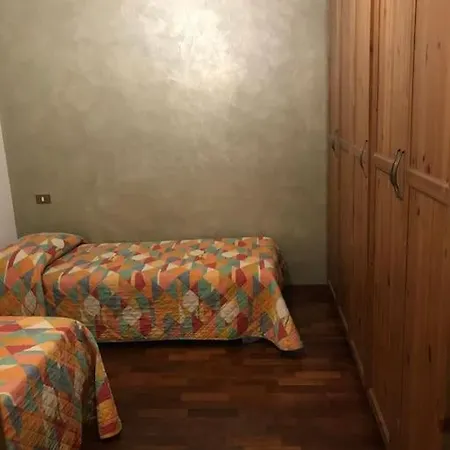 Con Taverna, Palestra, Lavanderia, Giardino Villa Somma Lombardo