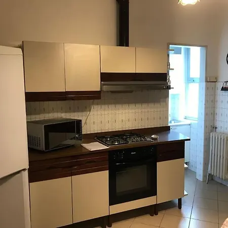 Con Taverna, Palestra, Lavanderia, Giardino Villa Somma Lombardo