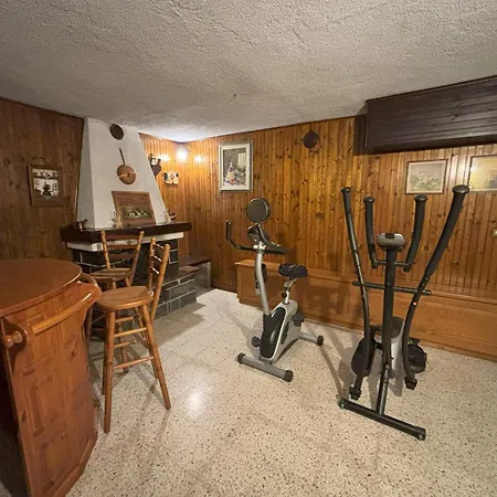 Villa Con Taverna, Palestra, Lavanderia, Giardino